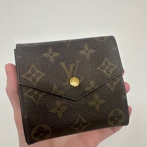 Authentic vintage Louis Vuitton Elise wallet